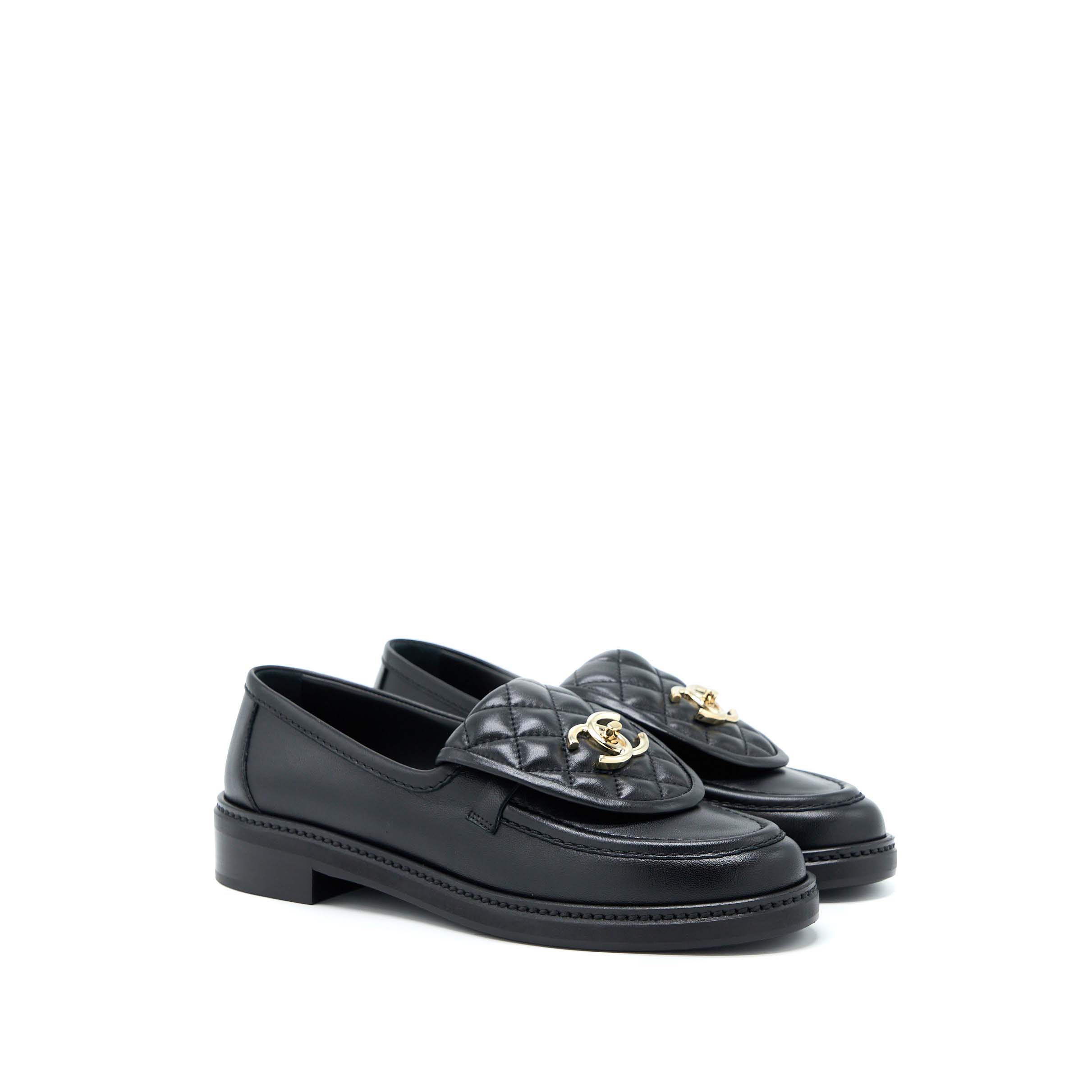 CHANEL CC TURNLOCK LOAFERS BLACK QUILTED LEATHER LGHW
