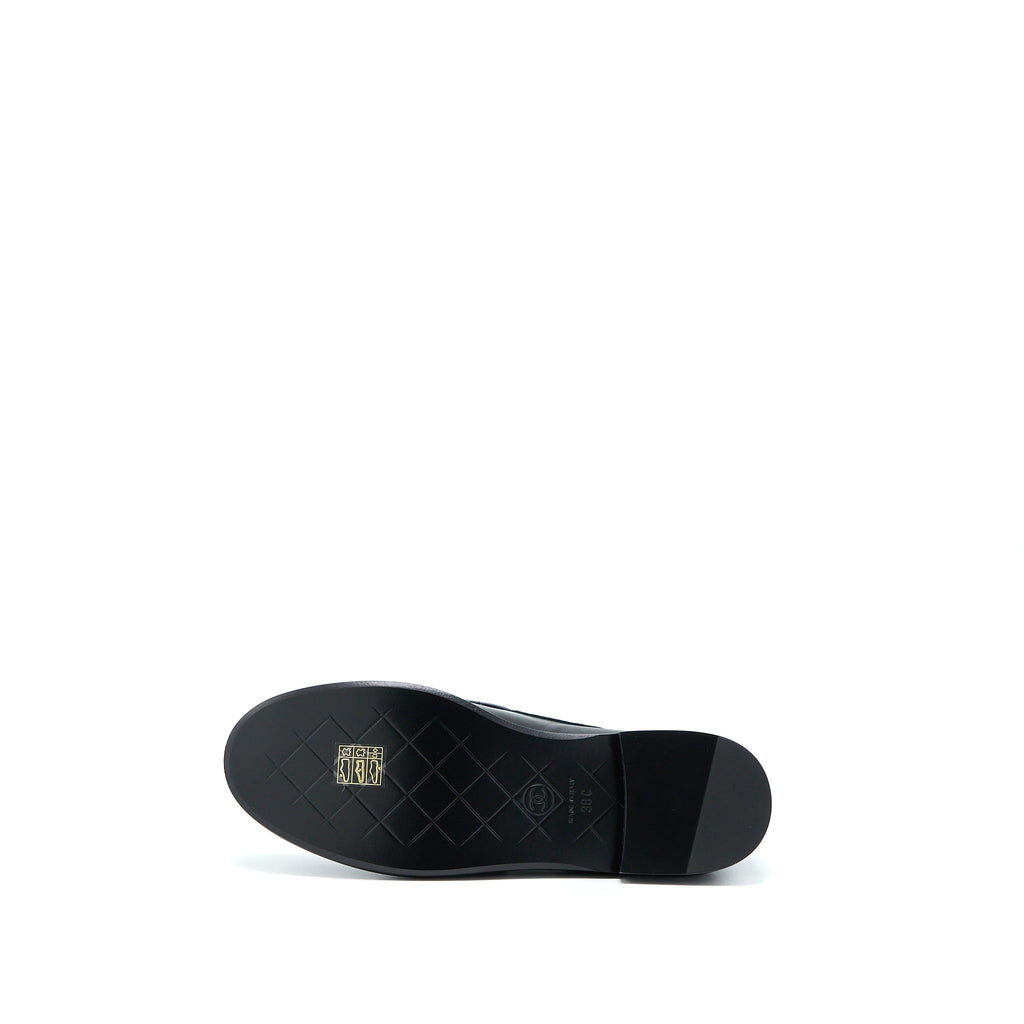 CHANEL CC TURNLOCK LOAFERS BLACK QUILTED LEATHER LGHW