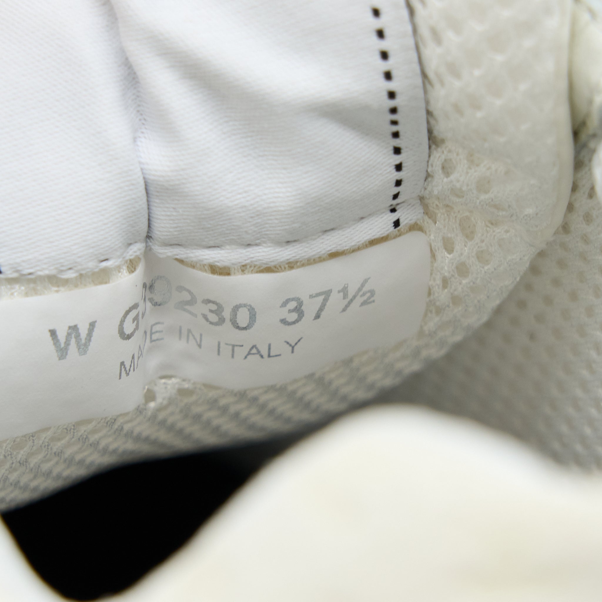 CHANEL 22A TRAINERS PRINTED SUEDE CALFSKIN WHITE