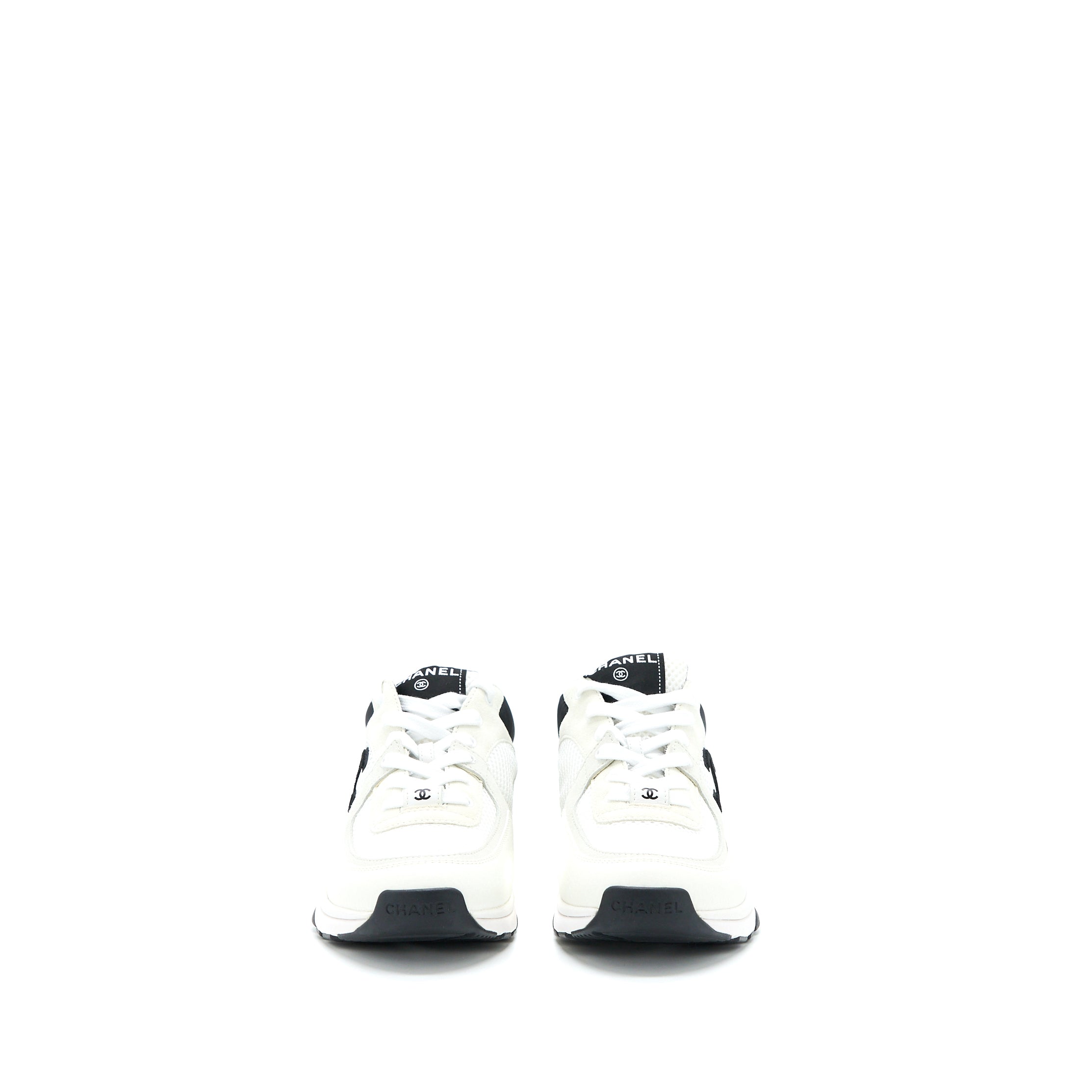 CHANEL CC LOGO SNEAKER BLACK/WHITE