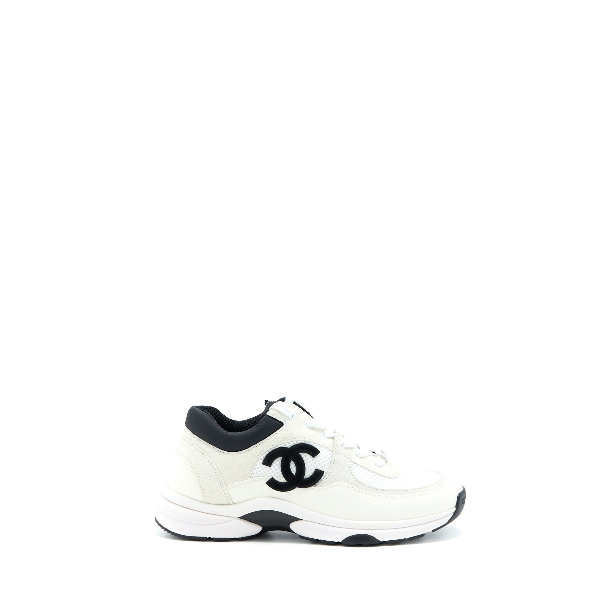 CHANEL CC LOGO SNEAKER BLACK/WHITE