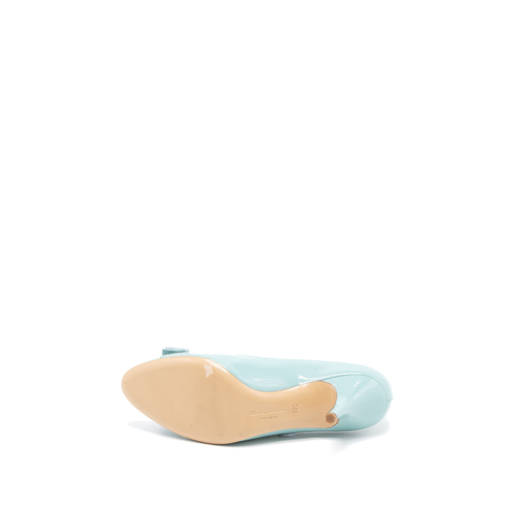 FERRAGAMO 6C CARLA PUMPS PATENT AQUARELLE GHW