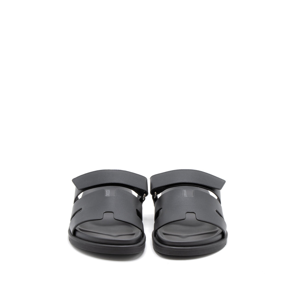 HERMES MEN’S CHYPRE SANDALS CALFSKIN BLACK