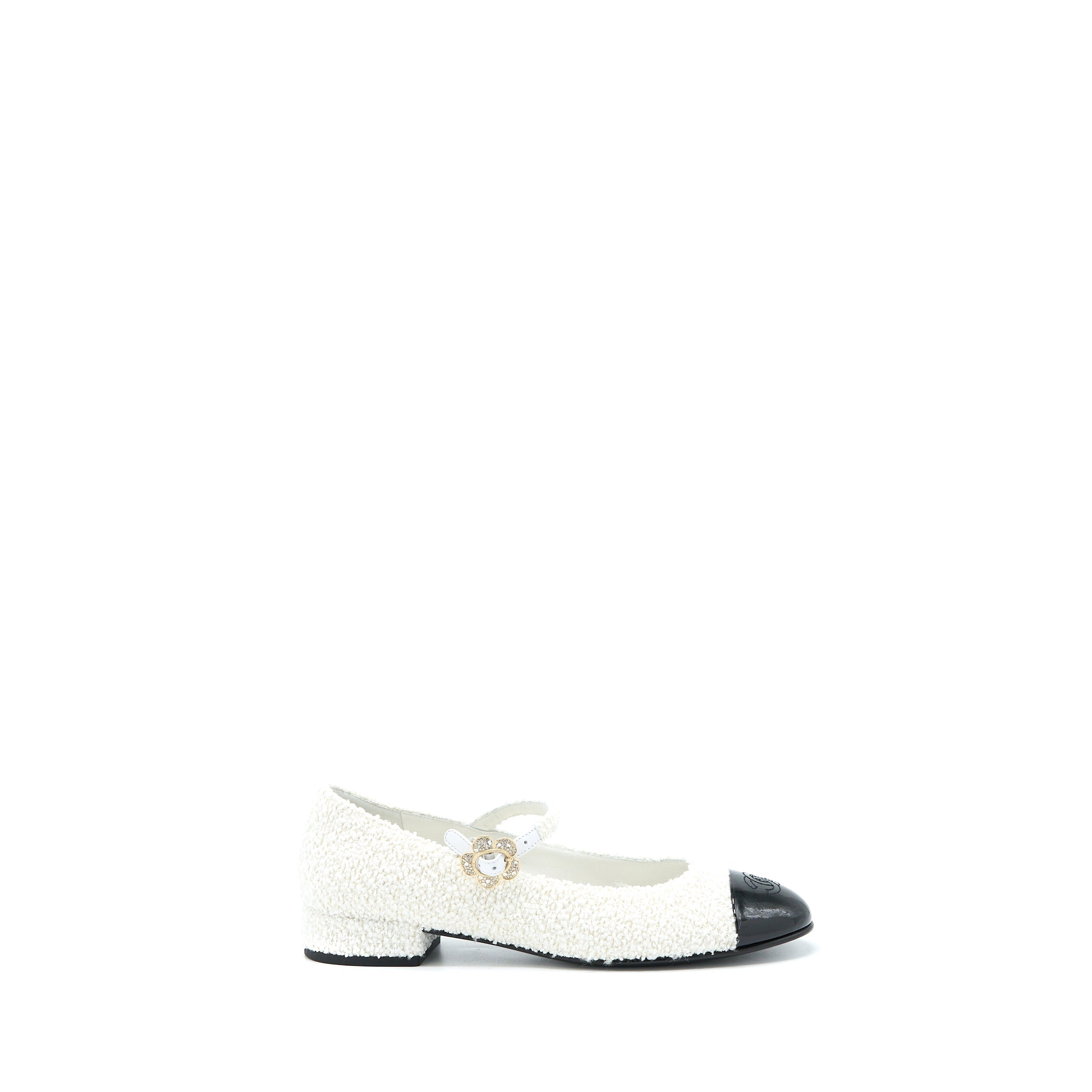 CHANEL 23C FLAT SHOES FABRIC/PATENT BLACK/WHITE