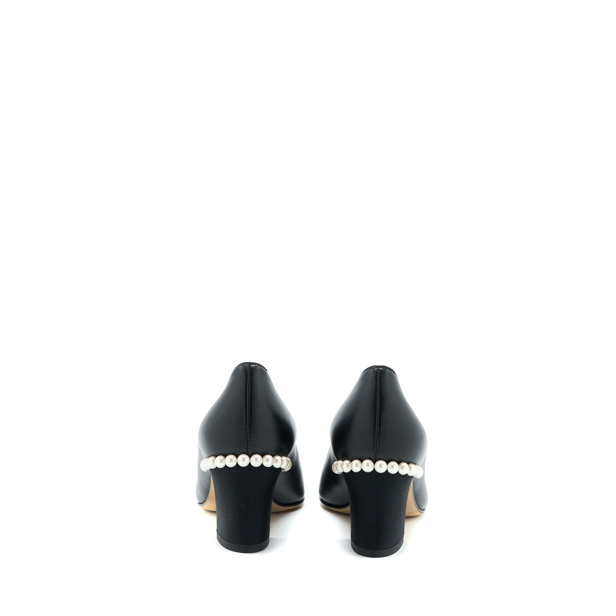 CHANEL CC LOGO HEELS WITH PEARL BLACK