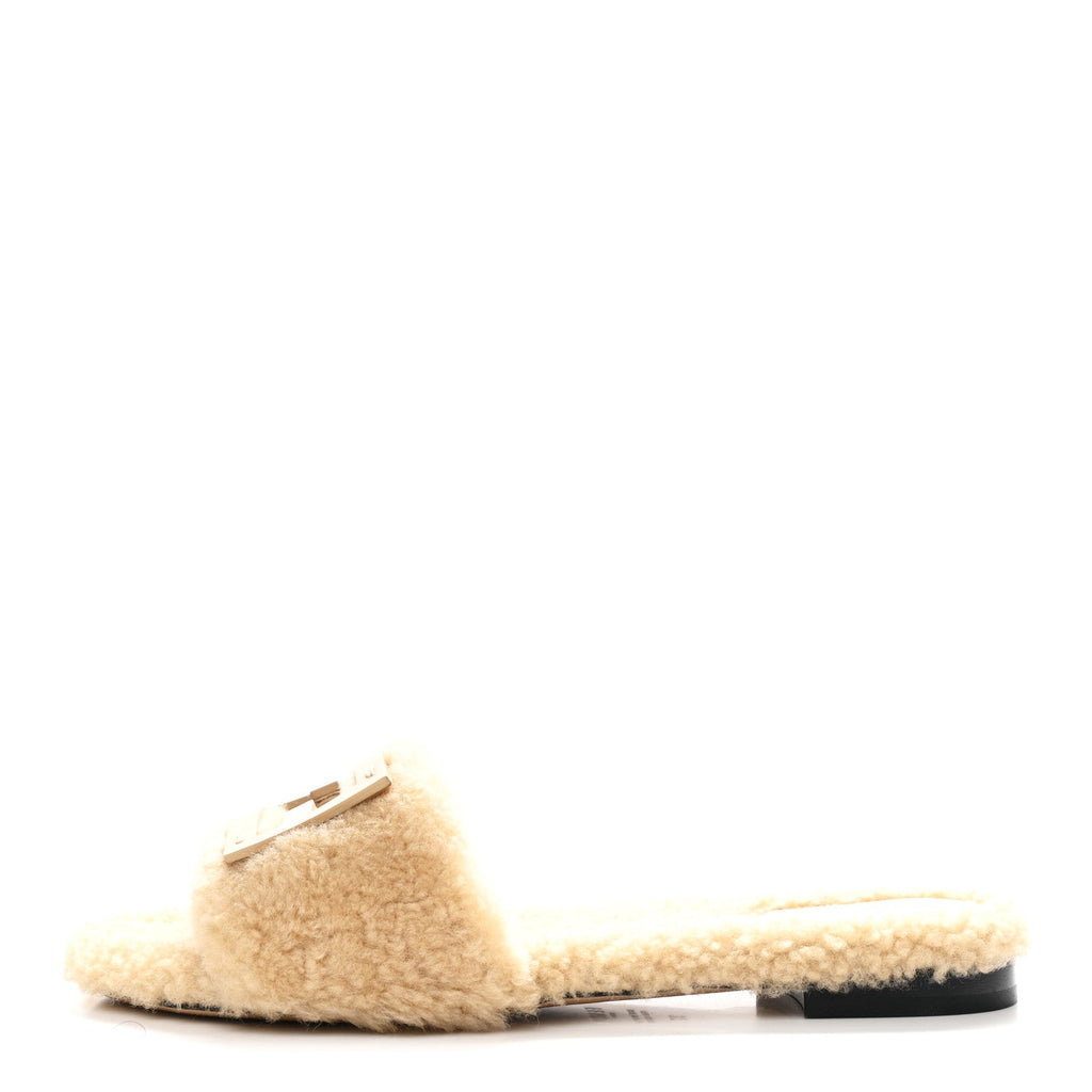 FENDI SHEARLING FF BAGUETTE SLIDE SANDAL BEIGE NATURALE BEIGE