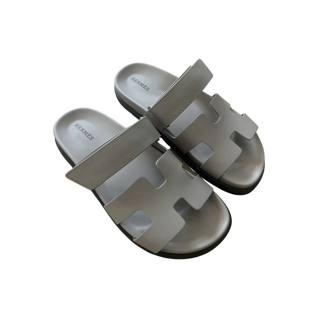Hermès Hermes Calfskin Chypre Sandal - Grey