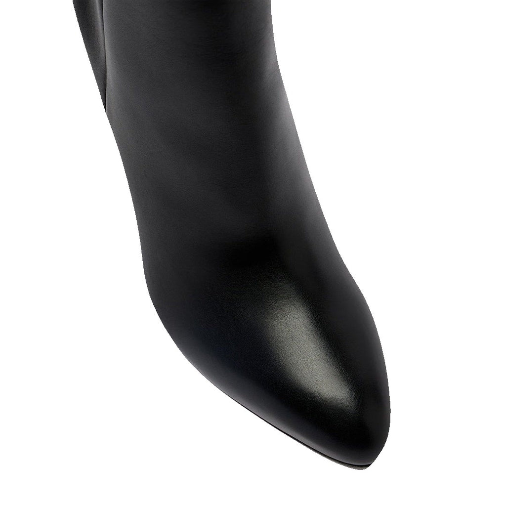 Christian Louboutin Fannylove Booty - Black