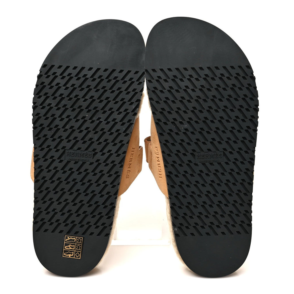 HERMES CHYPRE SANDALS SUEDE BEIGE