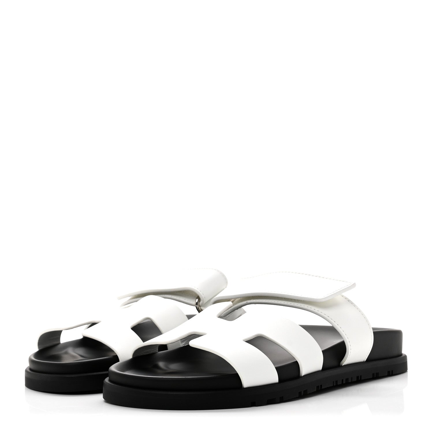 HERMES CHYPRE SANDALS CALFSKIN WHITE