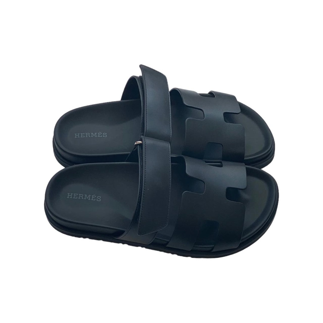 HERMÈS CHYPRE SANDAL BLACK