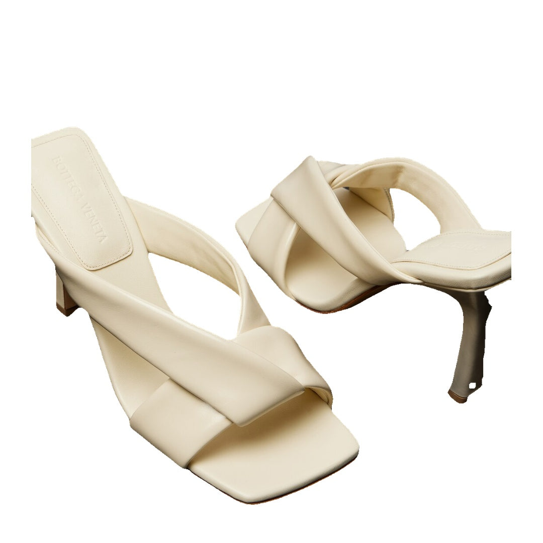 BOTTEGA VENETA SAMPIERI THONG SANDALS WHITE