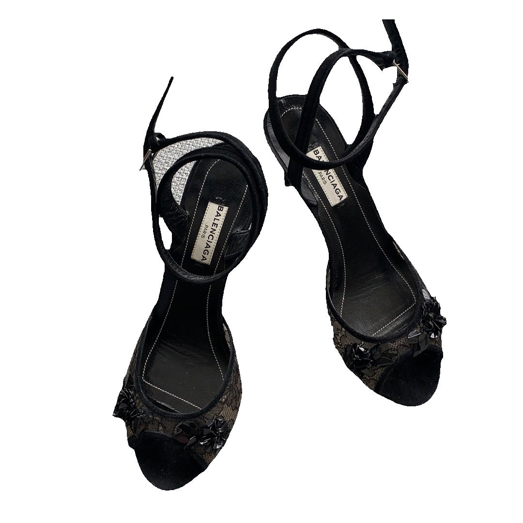 BALENCIAGA FLORAL-EMBELLISHED LACE FLAT SANDALS BLACK