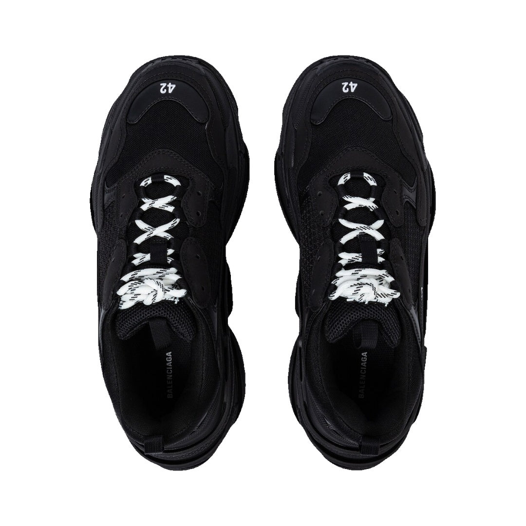 BALENCIAGA TRIPLE S SPORTS SHOES BLACK