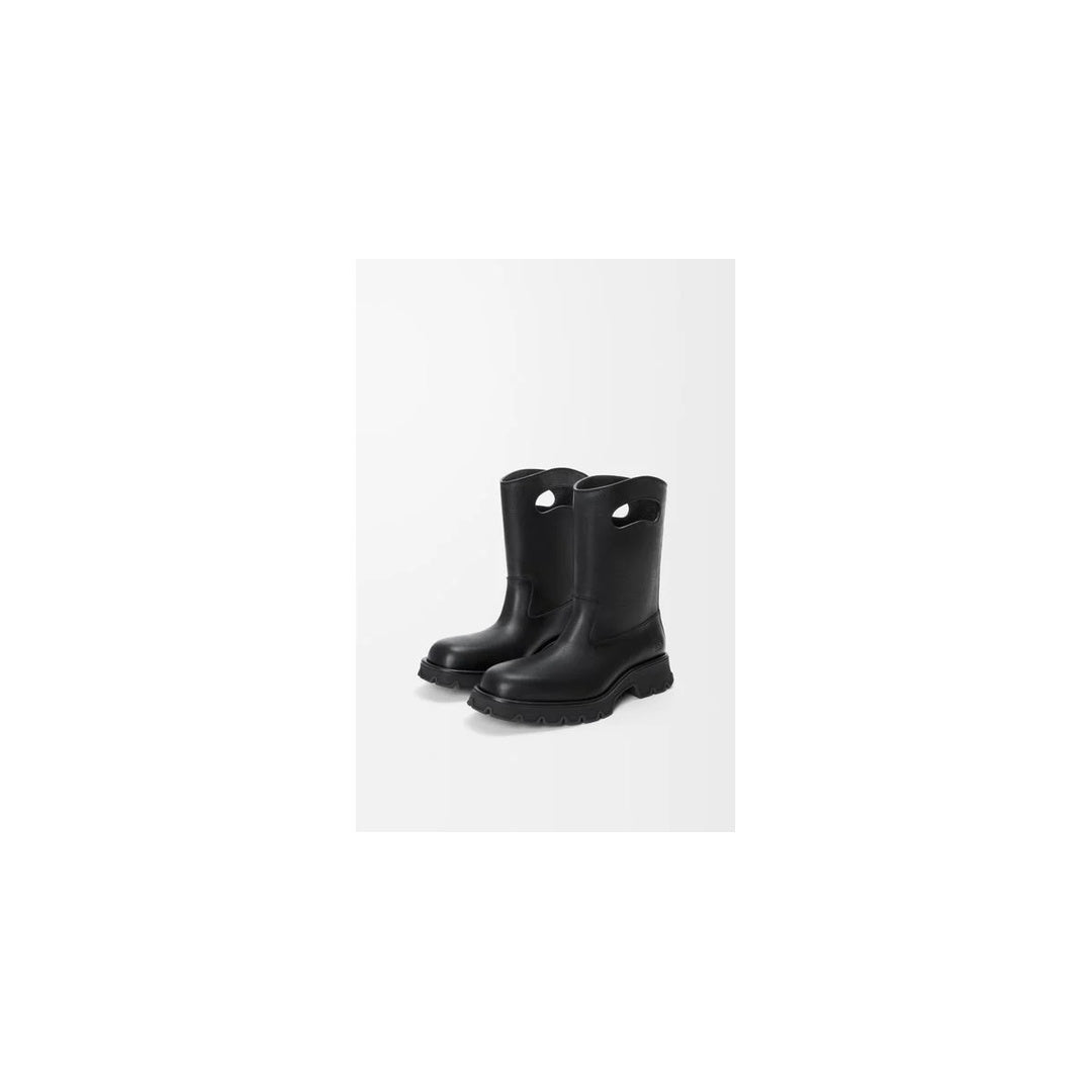 LOEWE BOBBY BOOT VEGETABLE-TANNED CALFSKIN BLACK