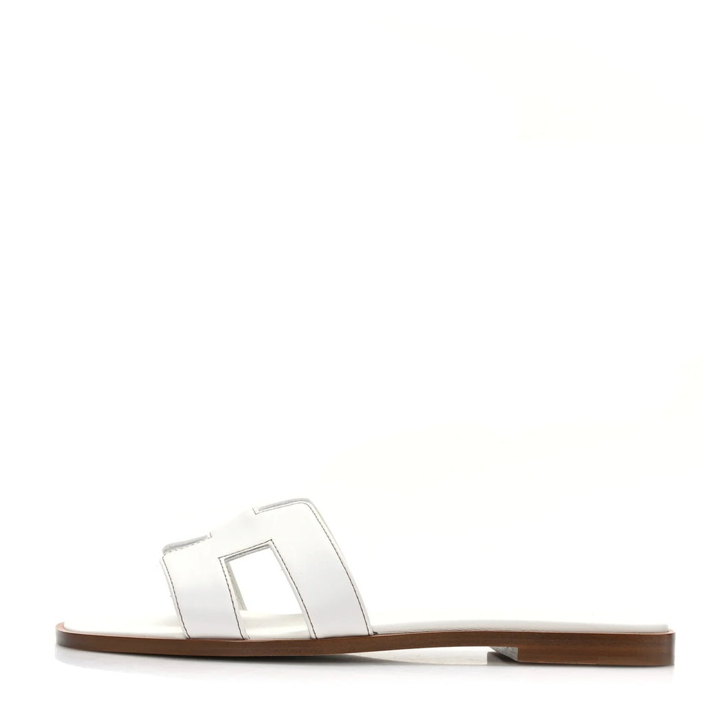 HERMÈS HERMES BOX CALFSKIN ORAN SANDAL WHITE
