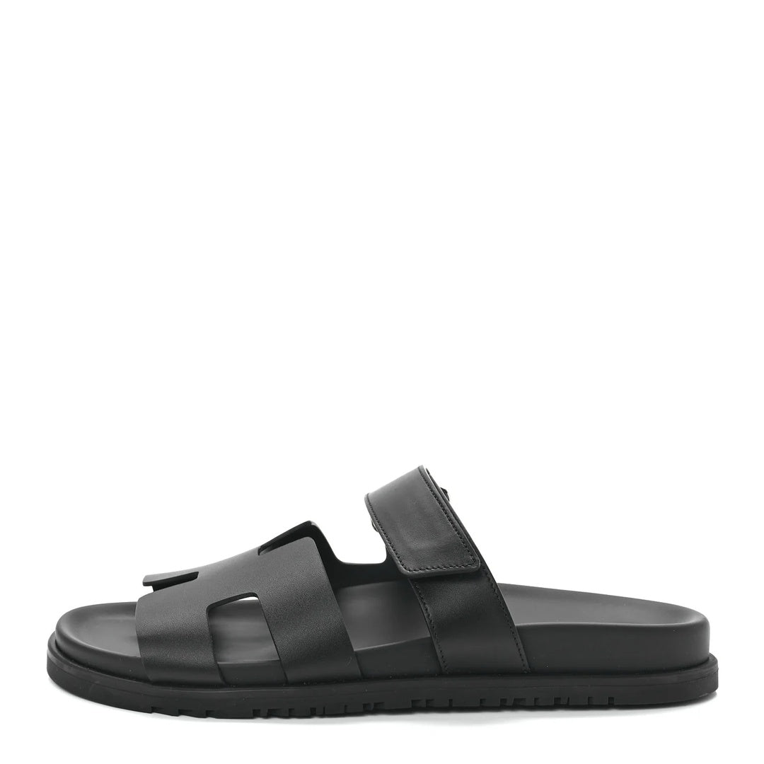HERMÈS HERMES CALFSKIN CHYPRE SANDAL BLACK