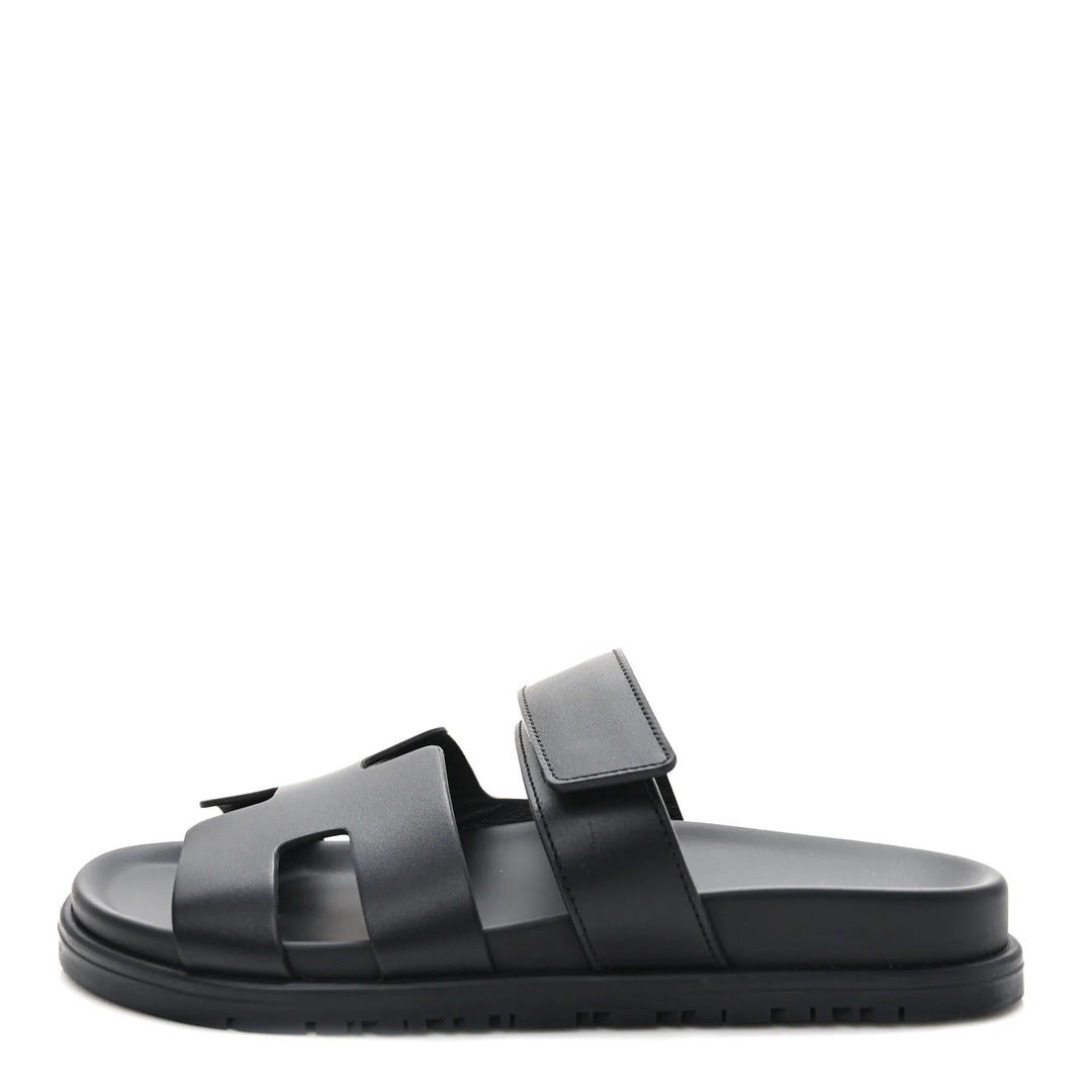 HERMÈS HERMES CALFSKIN CHYPRE SANDAL BLACK