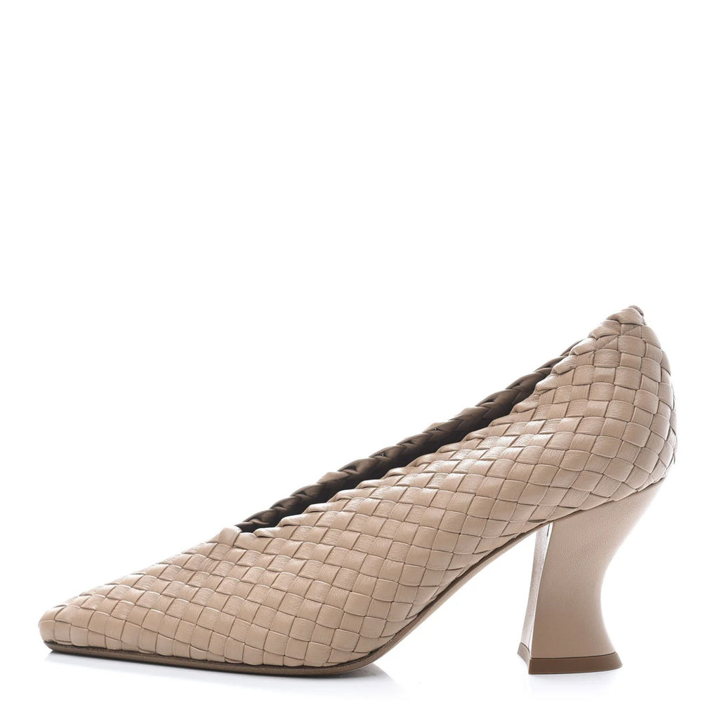 BOTTEGA VENETA NAPPA ALMOND PUMPS CIPRIA BEIGE