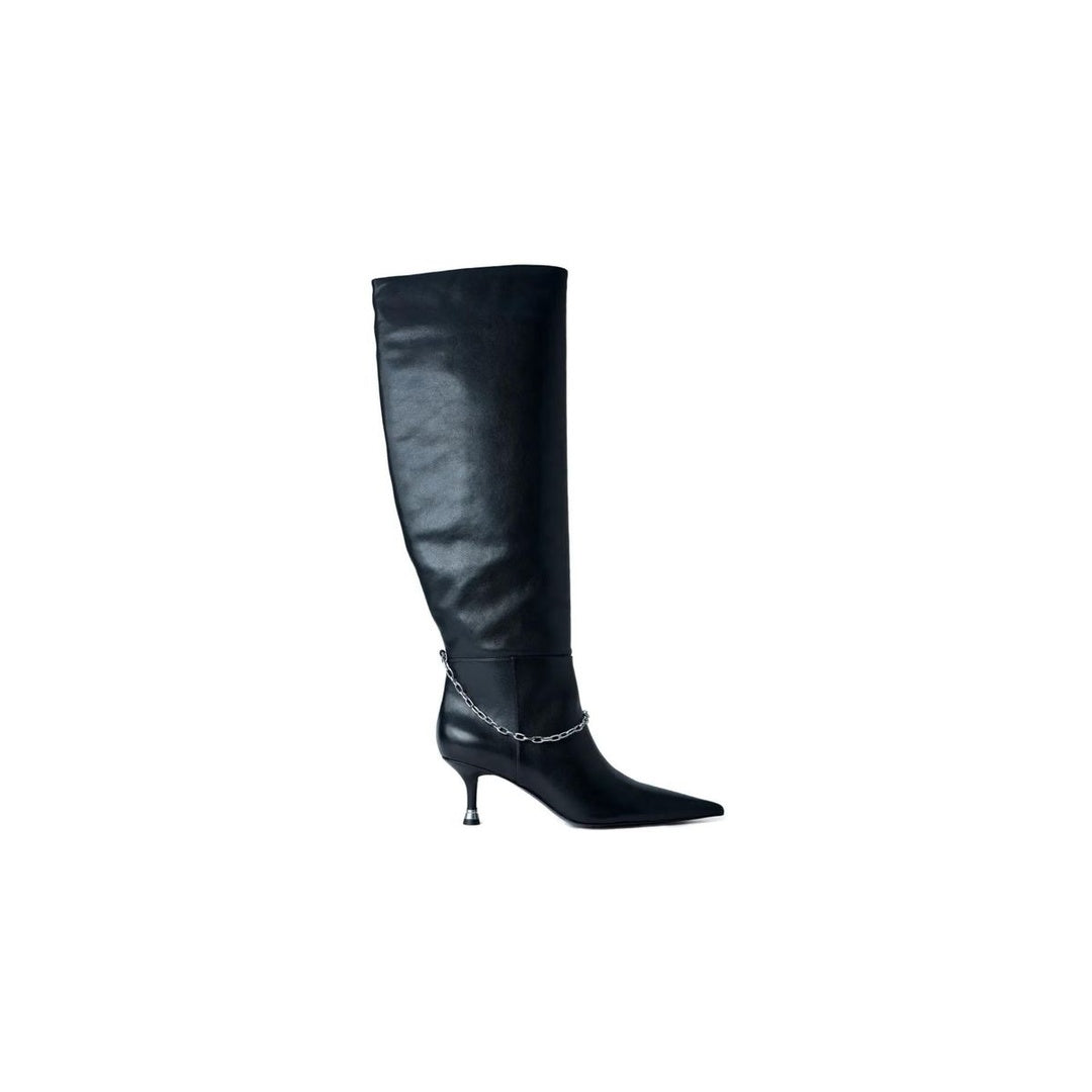 ALEXANDER WANG AKILA CHAIN POINTED LEATHER BOOT BLACK